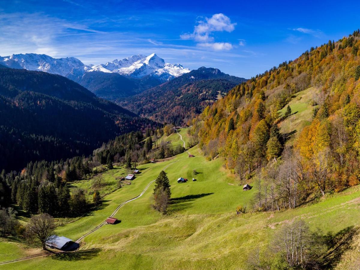 Schloss Elmau Luxury Spa Retreat & Cultural Hideaway 외부 사진
